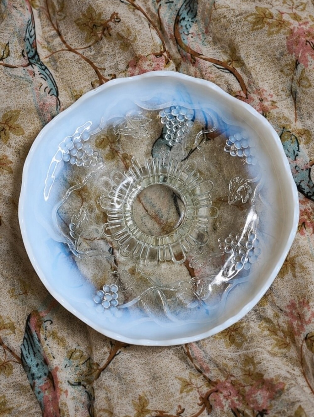 Northwood Vintage Opalescent Pedestal Grape and Vine Pattern Formal Glass Dish